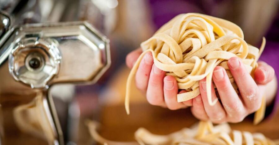 Florence: Pasta Cooking Class with Unlimited Wine - What Reviewers Say