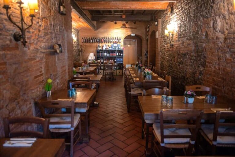 Florence: Typical Tuscan Lunch in the Heart of Florence: Ponte Vecchio Menu - Why Choose This Lunch Experience?