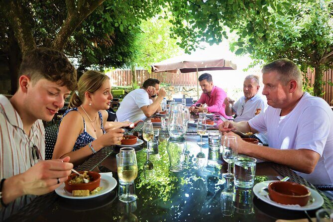 Food and Wine tasting tour in Porto of HIDDEN GEMS (Small Groups) - Transport, Timing, and Group Dynamics