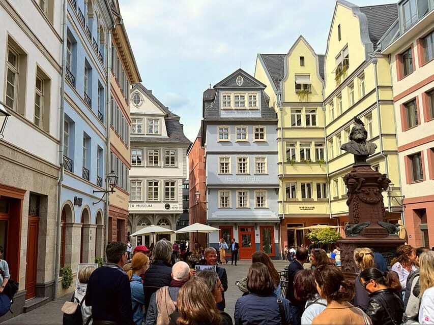 Frankfurt: Discover the heart of Frankfurt - a city tour in Russian - The Practical Side: Whats Included and What Not
