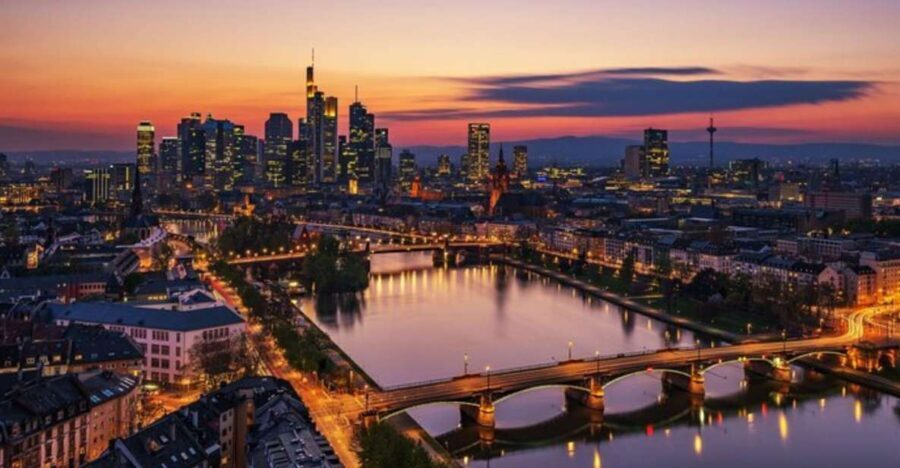 Frankfurt: Private custom tour with a local guide - The Practical Details