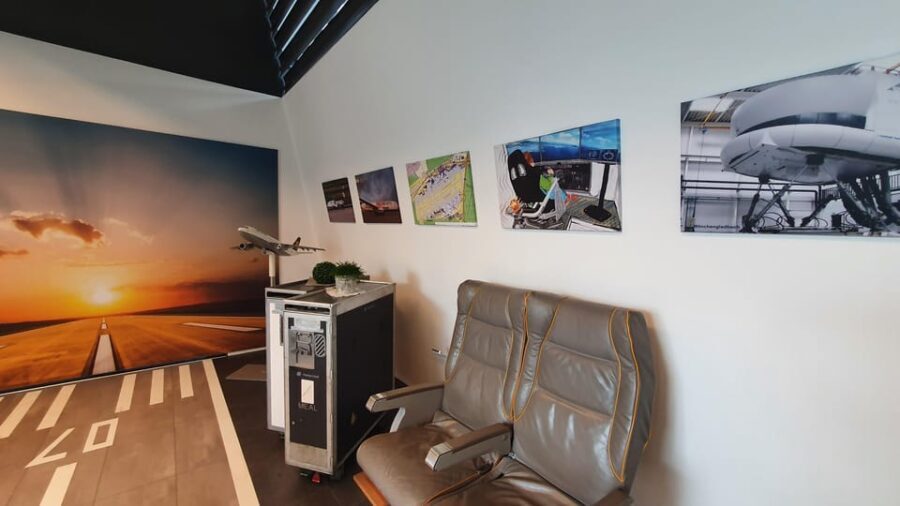 Frankfurt: "Ready for take off" - Flight Simulator B737 - Who Should Consider This Experience?