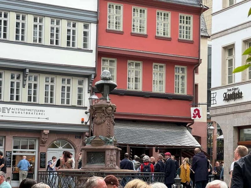 Frankfurt: Walking tour between St. Paul's Church, Main & Old Town flair in German - Itinerary Breakdown