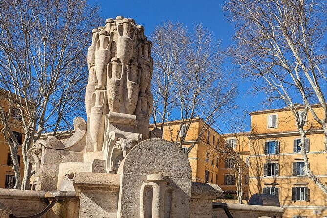 Free Urban Trekking with an Archaeologist - Exploring the Itinerary Step-by-Step