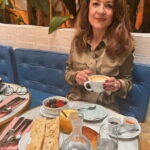 French lessons over a typical breakfast at the foot of Montmartre - What the experience entails