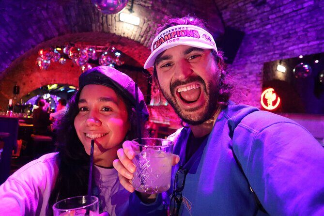 Friday Night Pub Crawl for Professionals in Vienna, Austria - Pickwick’s Pub: A Cozy Introduction