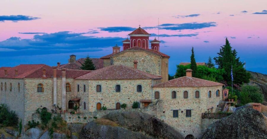 From Athens: 3-Days Meteora with small size local tours - First Impressions: The Meteora Sunset Tour