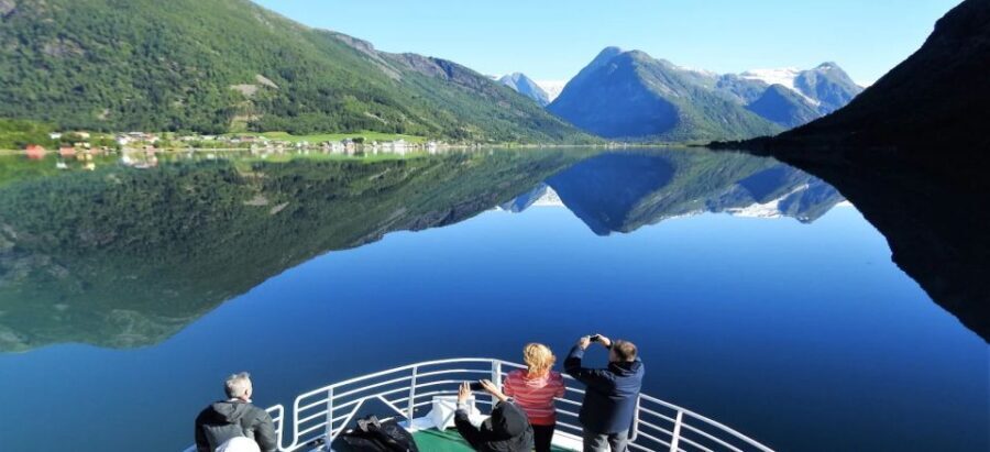 From Balestrand: Fjord Cruise to Fjærland- Round trip - Fjærland: The Jewel of the Fjord