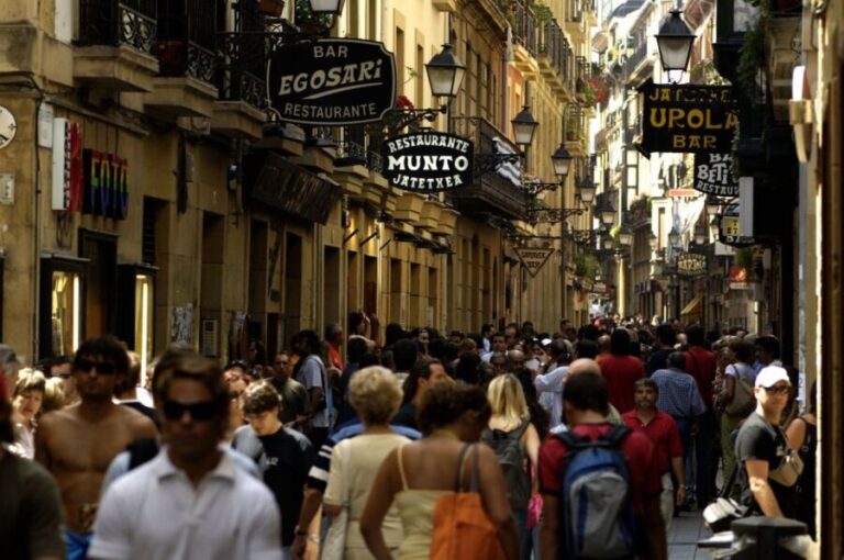 From Bilbao: 3 Cities Basque Country 6-Day trip - An In-Depth Look at the 6-Day Basque Country Tour