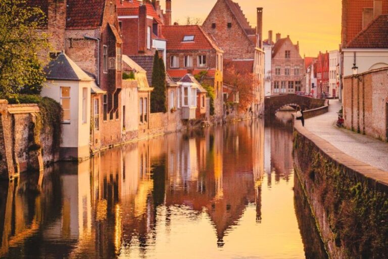 From Brussels: Bruges Day Trip with Boat Tour Option (ENG) - What to Expect from the Itinerary