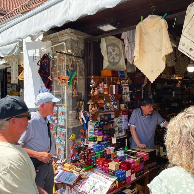 From Budapest: Szentendre Day Trip with Street Food - Exploring Szentendres Artistic Heart