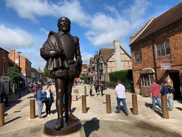 From Cambridge: Guided day trip to Stratford & The Cotswolds - Stratford-upon-Avon: William Shakespeare’s Hometown