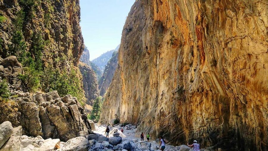 From Chania/Rethymno: Samariá Gorge Guided Hike with Pickup - What Sets This Tour Apart?