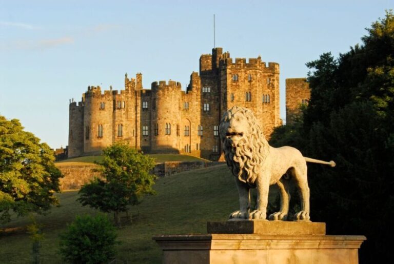 From Edinburgh: Day Trip to Bamburgh and Alnwick Castle - Transport, Timing, and Practical Tips