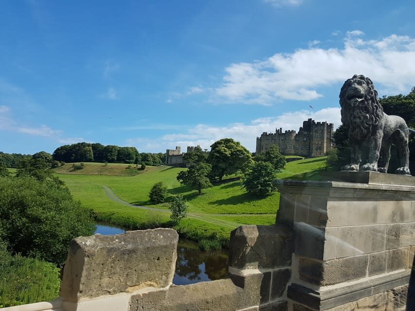 From Edinburgh: Holy Island, Alnwick Castle & Northumbria - Who Is This Tour Best For?
