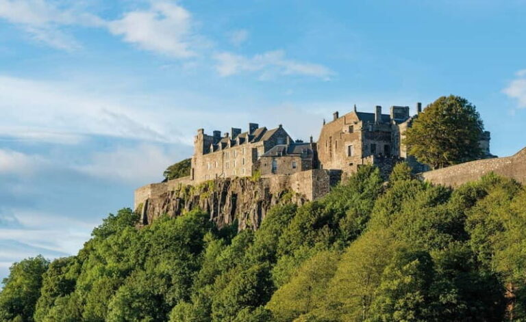 From Edinburgh: Stirling Castle, Kelpies and Loch Lomond - What’s Included & What’s Not