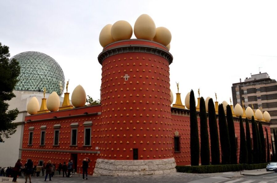 From Girona: Dalí Museum and Girona Small Group Tour - The Practicalities: What’s Included and What’s Not