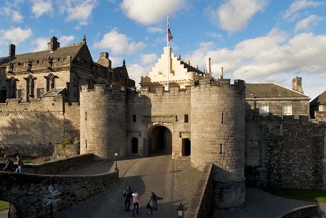 From Greenock: Stirling Castle, Culross and Glasgow Private Tour - Pricing and Value