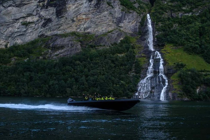 From Hellesylt: Experience Fjordsafari Geirangerfjord on RIB - What to Expect During the Tour