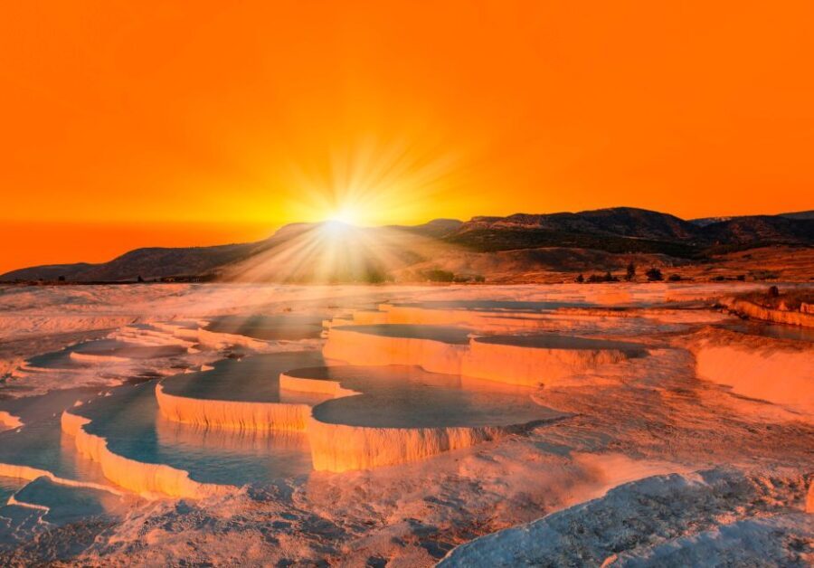 From Izmir: Guided Pamukkale Full-Day Tour with Lunch - Food and Facilities