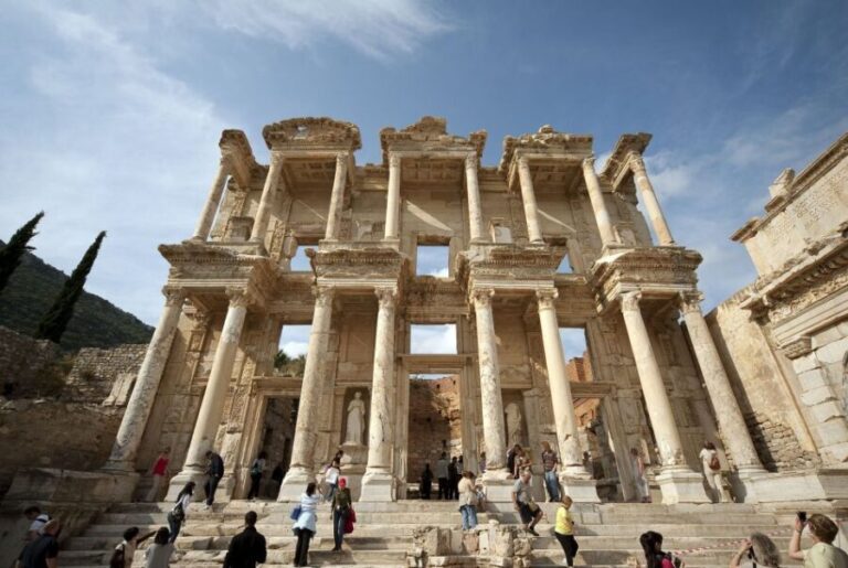From Izmir: Guided Tour of the Ancient City of Ephesus - Lunch and Shopping: Authentic Local Flavors and Souvenirs