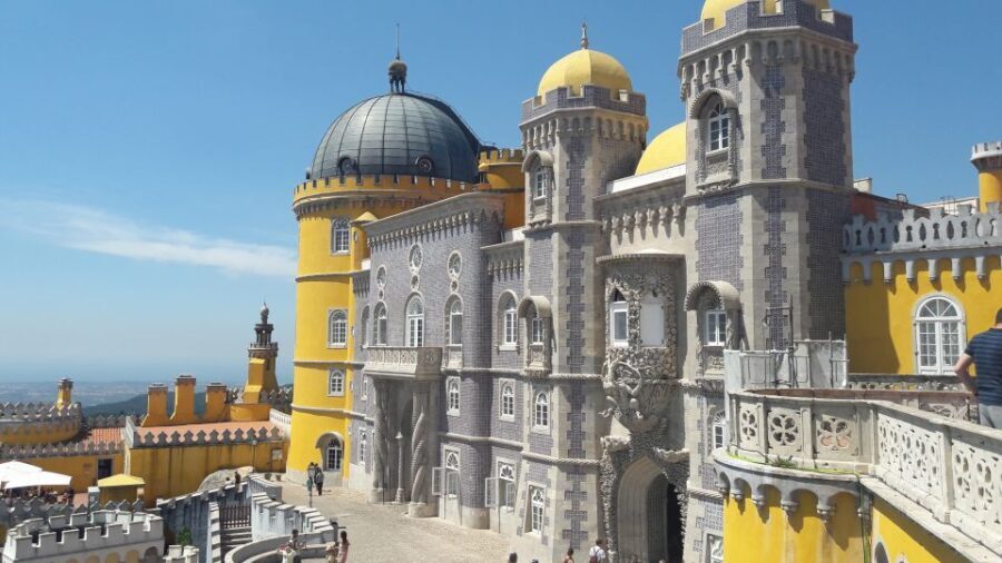From Lisbon: Enjoy sintra monumets PRIVATE tour - The Value of a Guided Private Tour