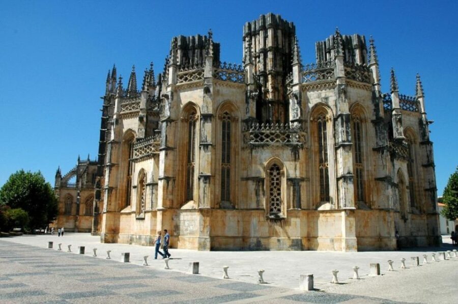 From Lisbon: Fátima/Batalha and Mafra Convent/Óbidos Tour - Who Will Love This Tour?