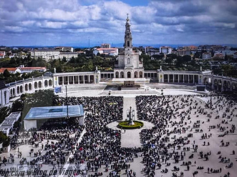 From Lisbon: Fátima, Nazaré & Óbidos Special Van Tour - Practical Details and Transport