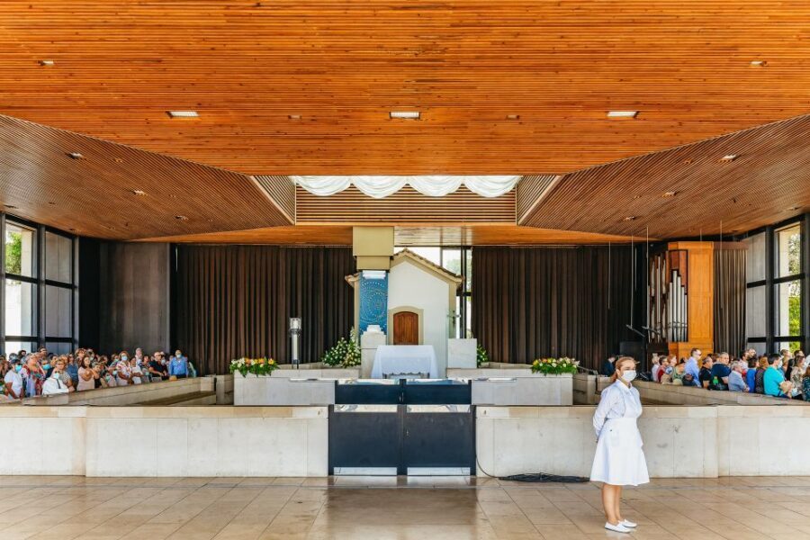 From Lisbon: Fatima Óbidos Batalha & Nazaré Small Group Tour - What To Expect on the Day