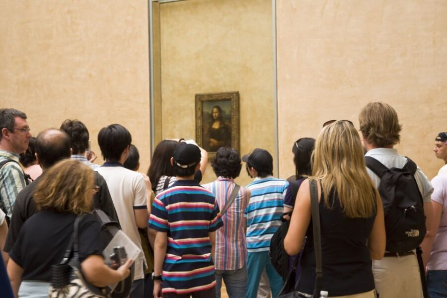 From London: Lunch at Eiffel Tower, Louvre and Notre Dame - What’s Included and What’s Not