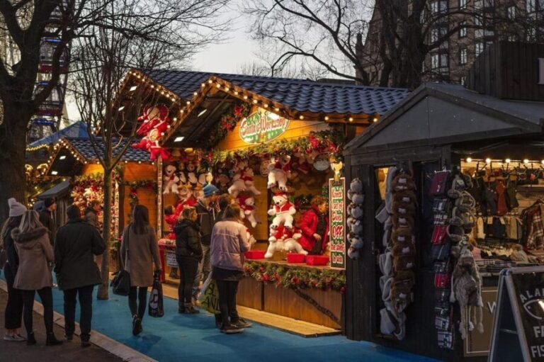 From London: Salisbury and Winchester Christmas Markets Tour - Why This Tour Works Well
