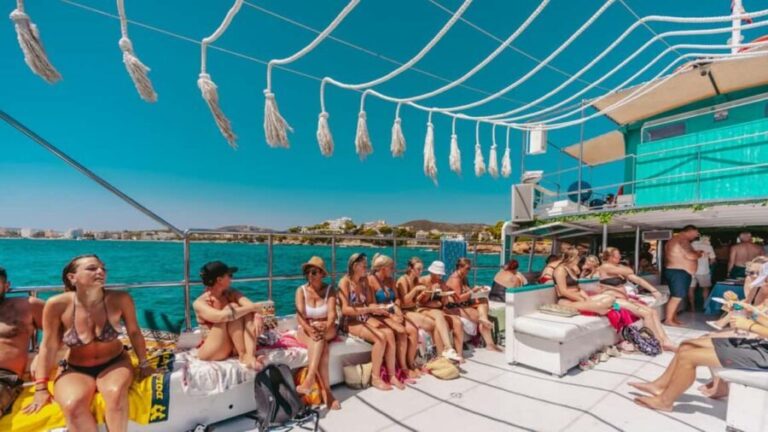 From Magaluf: Palma Bay Sightseeing Cruise with Live Music - FAQs