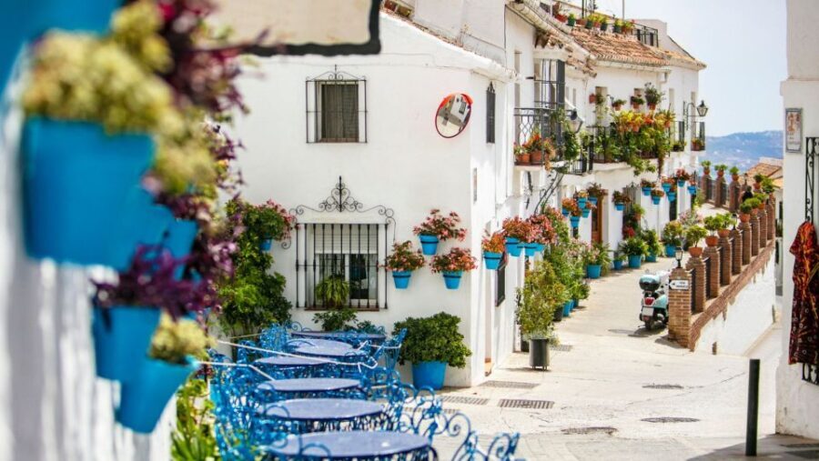From Malaga or Costa del Sol: Mijas, Marbella & Puerto Banus - Who Is This Tour Best For?
