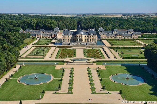 From Paris: Château de Fontainebleau and Vaux-le-Vicomte - The Journey and Logistics