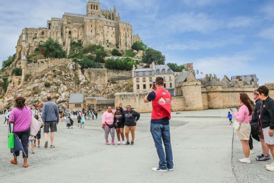 From Paris: Full-Day Mont Saint-Michel Guided Tour - The Guided Tour: Expertise Makes the Difference