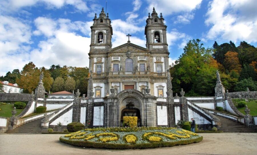 From Porto: Braga and Guimarães Full-Day Trip with Lunch - Guimarães: The Cradle of Portugal