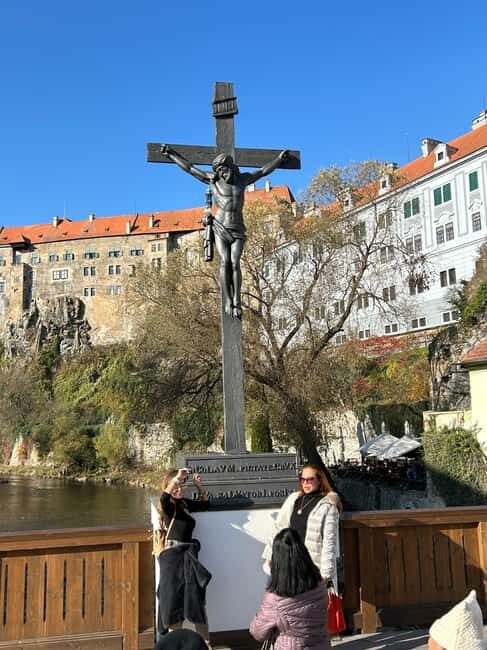 From Prague: Premium Amazing day trip to eský Krumlov - Practical Details That Matter