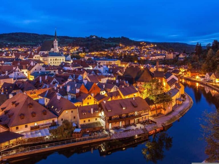 From Prague to the fabulous Cesky Krumlov with pick-up - Practical Details and What You Need to Know