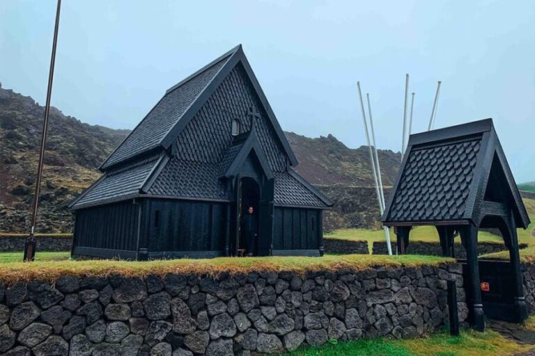 From Reykjavik: Puffin and Volcano Tour in Westman Islands - Journey Through the Westman Islands: What to Expect