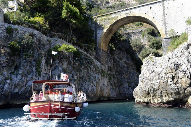 From Salerno: Small Group Amalfi Coast boat tour with stops in Positano & Amalfi - What Makes This Tour a Great Value