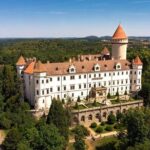 From Salzburg to Prague, Private Transfer with 2h of Sightseeing - Who Should Book This Transfer?