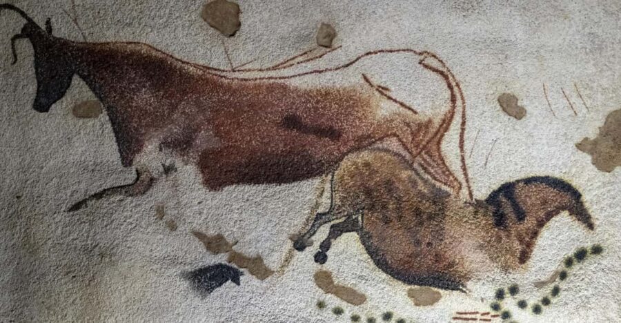 From Sarlat: Half-Day Skip-the-Line Lascaux IV Tour - The Starting Point: La Maison Secrète
