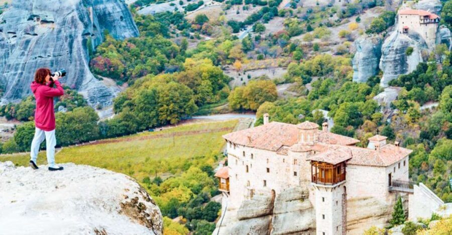 From Thessaloniki : Full-Day Bus Trip to Meteora w/ Guide - Why This Tour Works Well