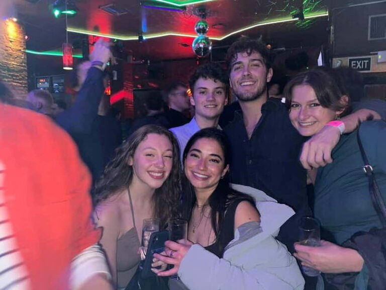 Fuerteventura: Corralejo Pub Crawl and Tapas Tour - Detailed Breakdown of the Bars and Experience