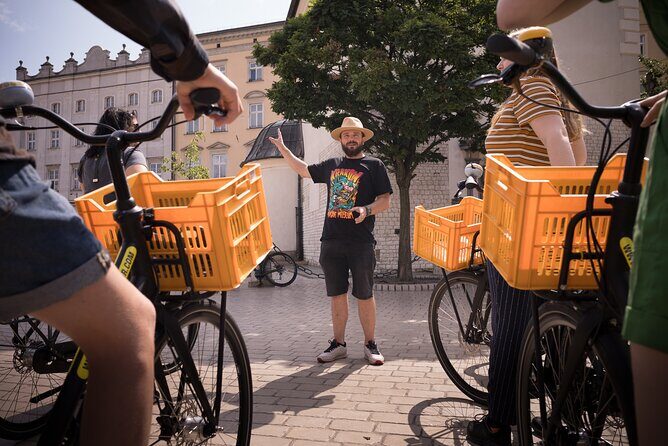 Full Bike Tour - the Old Town, Jewish Qtr & the Ghetto NEW BIKES - Authentic Experiences and Insights from Reviewers