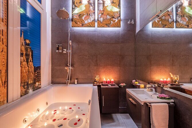 Full Body Massage 60 min and Floral Bath in Jacuzzi 30 min at THAI SPA MASSAGE - Authentic Insights from Reviewers