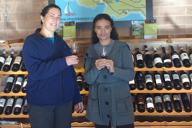 Full-Day 3 Village Tour of Provence: Splendid & Secret - Sanary-sur-Mer: Colorful Fishing Village and War-Time Heroism