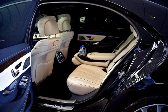 Full-Day Executive Chauffeur Service in Amsterdam - FAQ