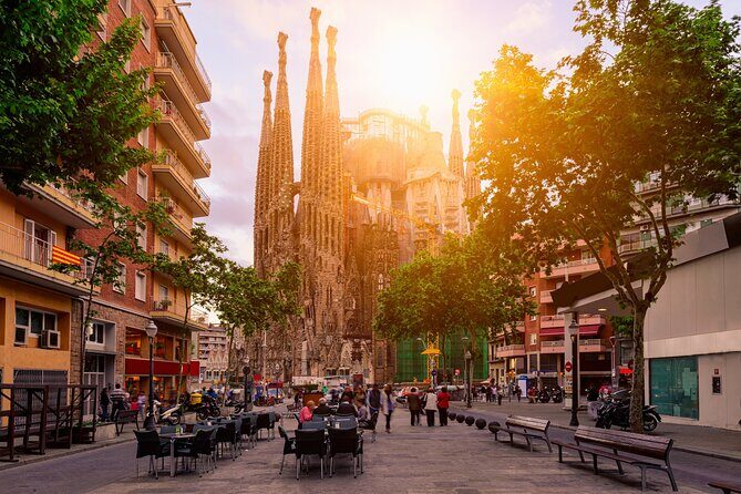 Full Day Private Barcelona City Tour - A Deep Dive into the Barcelona Experience