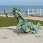 Full-Day Private D-Day to Saint Lô Tour in Normandy - Omaha Beach: An Emotional First Stop